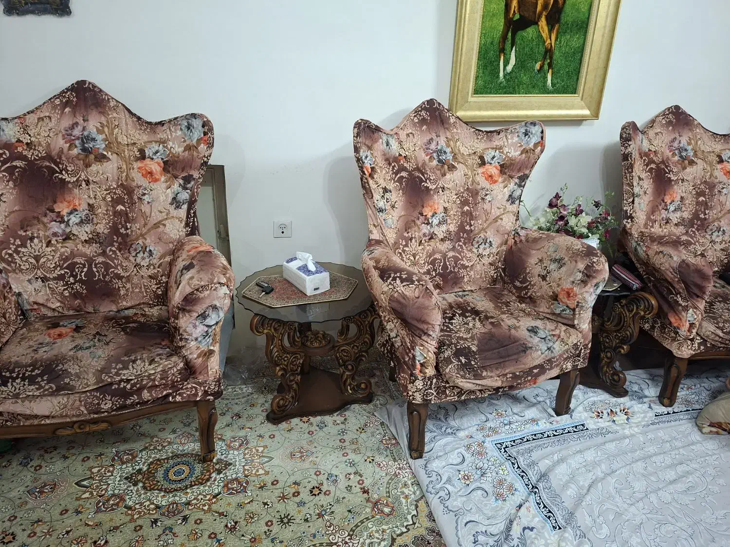 مبل سلطنتی|مبلمان خانگی و میز عسلی|تهران, باغ خزانه|دیوار