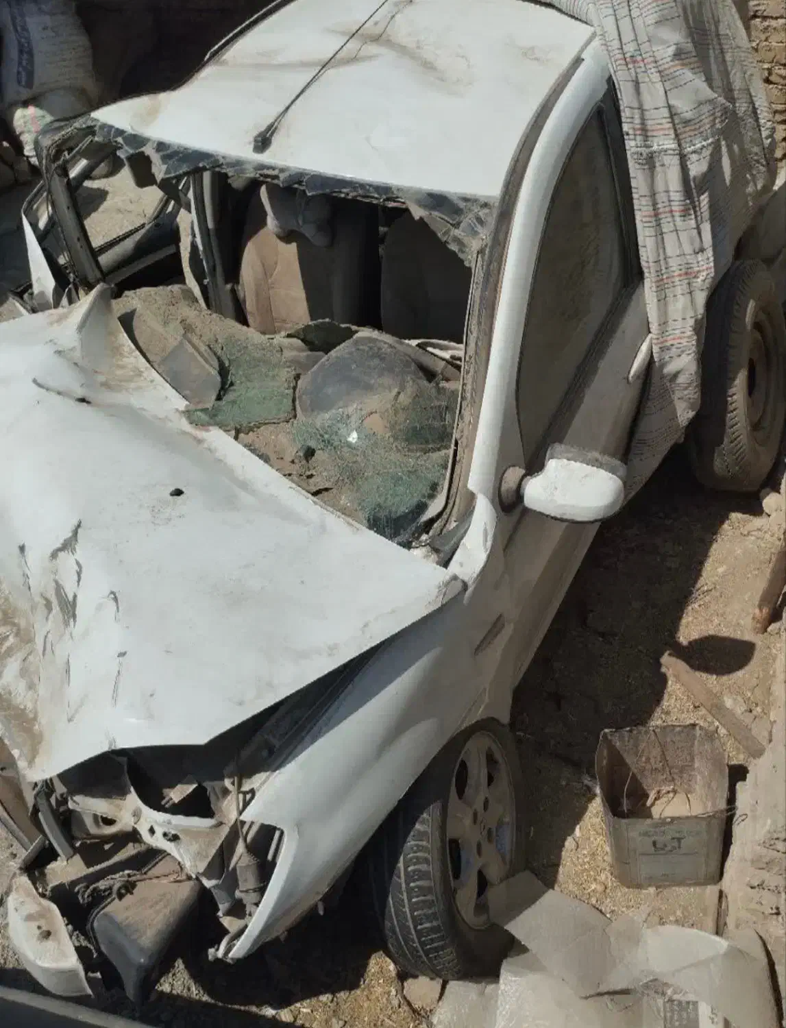 رو ساندرو تصادفی مدل۹۶اتومات|خودرو سواری و وانت|کرمانشاه, |دیوار