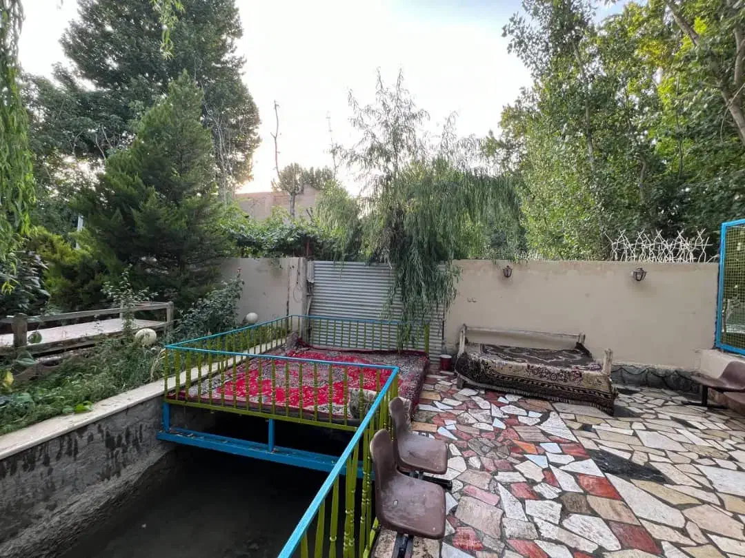 اجاره ویلا باغ بهادران/باغبهادران|اجارهٔ کوتاه‌مدت ویلا و باغ|باغ بهادران, |دیوار