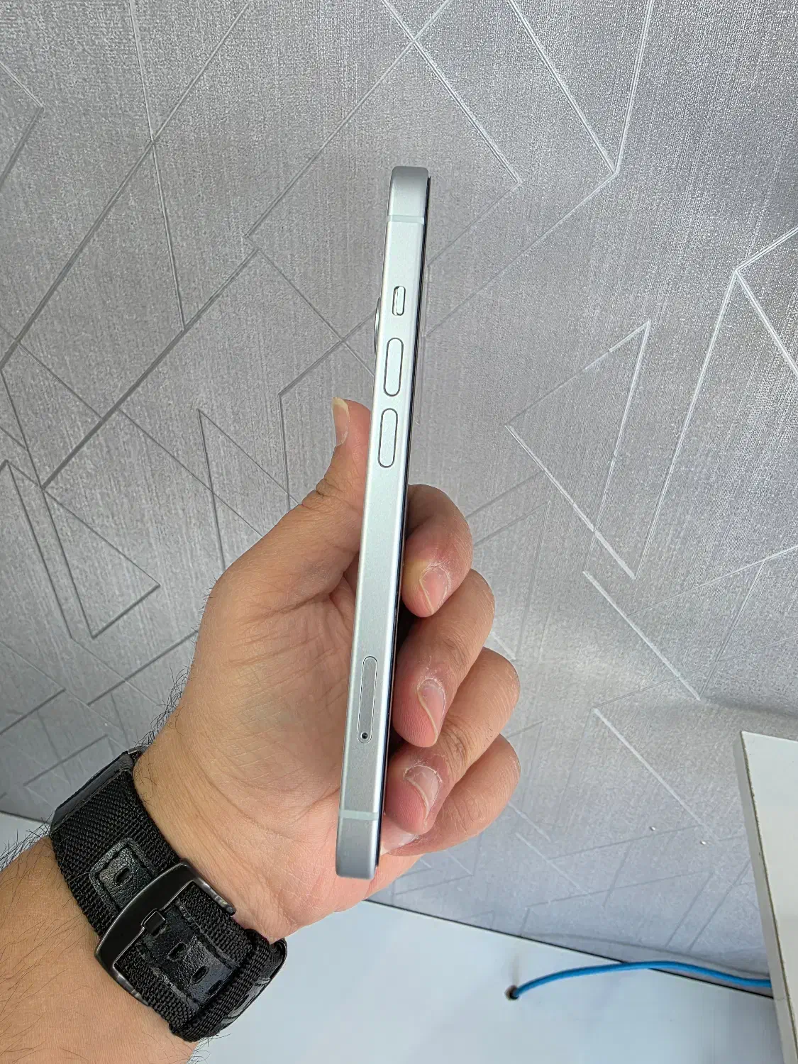 iphone 15 normal|موبایل|کرج, کوی امامیه|دیوار