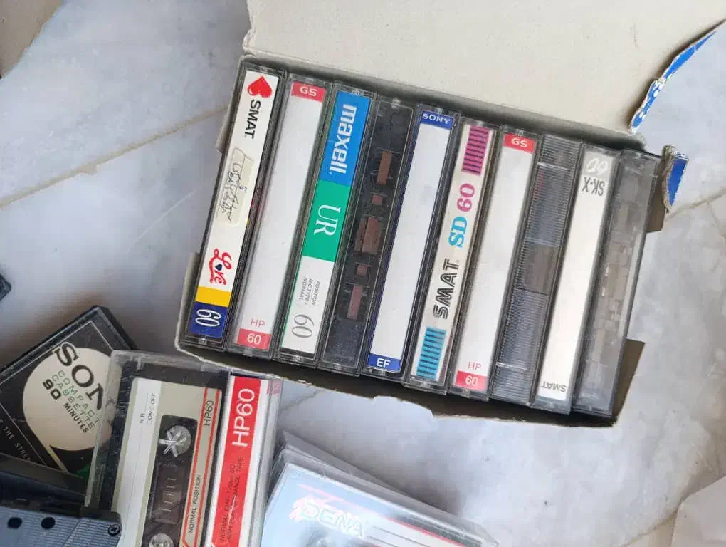 ۱۰۰ به بالا نوار کاست|کلکسیون اشیاء عتیقه|کاشان, فاز ۲ ناجی آباد|دیوار