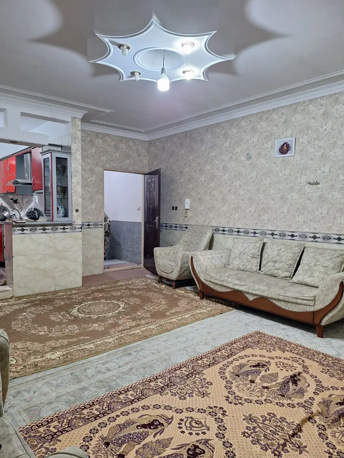 طبقه دوم/۸۰ متر ویلای/واقع در شهرک امام حسن|اجارهٔ خانه و ویلا|قرچک, زیبا شهر|دیوار