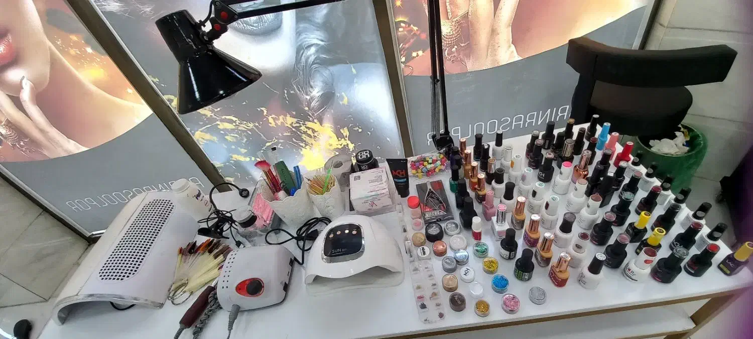 کلیه لوازم کاشت ناخن|آرایشگاه و سالن‌های زیبایی|مهاباد (آذربایجان غربی), |دیوار