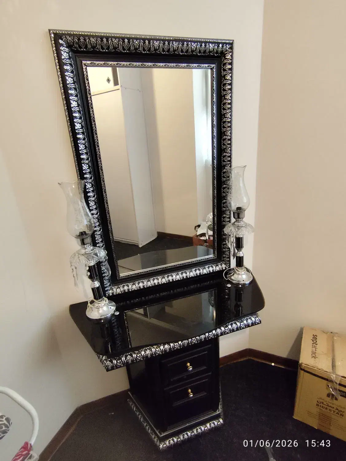 آینه و کنسول در حد نو|بوفه، ویترین، کنسول|تهران, سلسبیل شمالی|دیوار