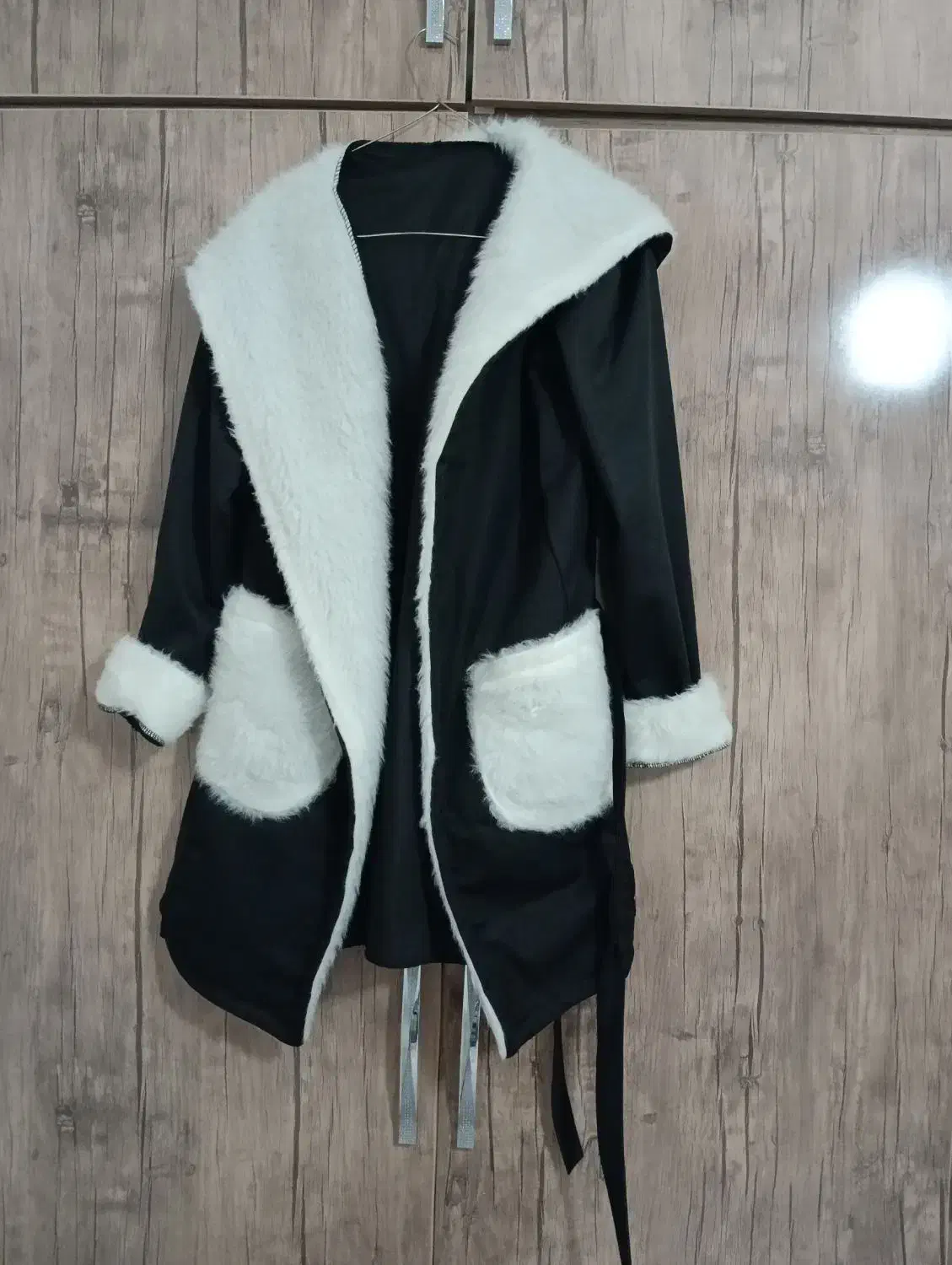 پالتو|لباس|ایلام, |دیوار