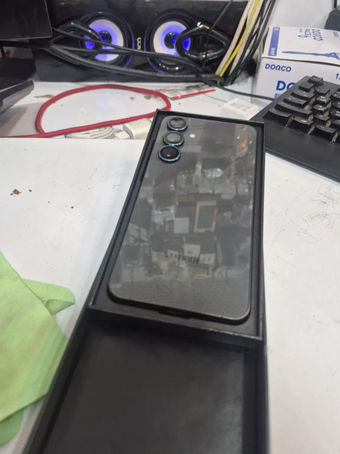 samsung S24 FE 256.8 ویتنام عروسک|موبایل|شیراز, سیاه سنگ|دیوار