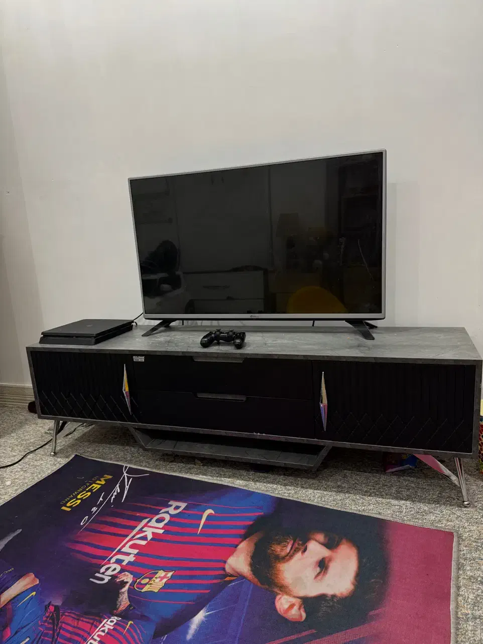 میز تیوی|میز تلویزیون|دوگنبدان, |دیوار