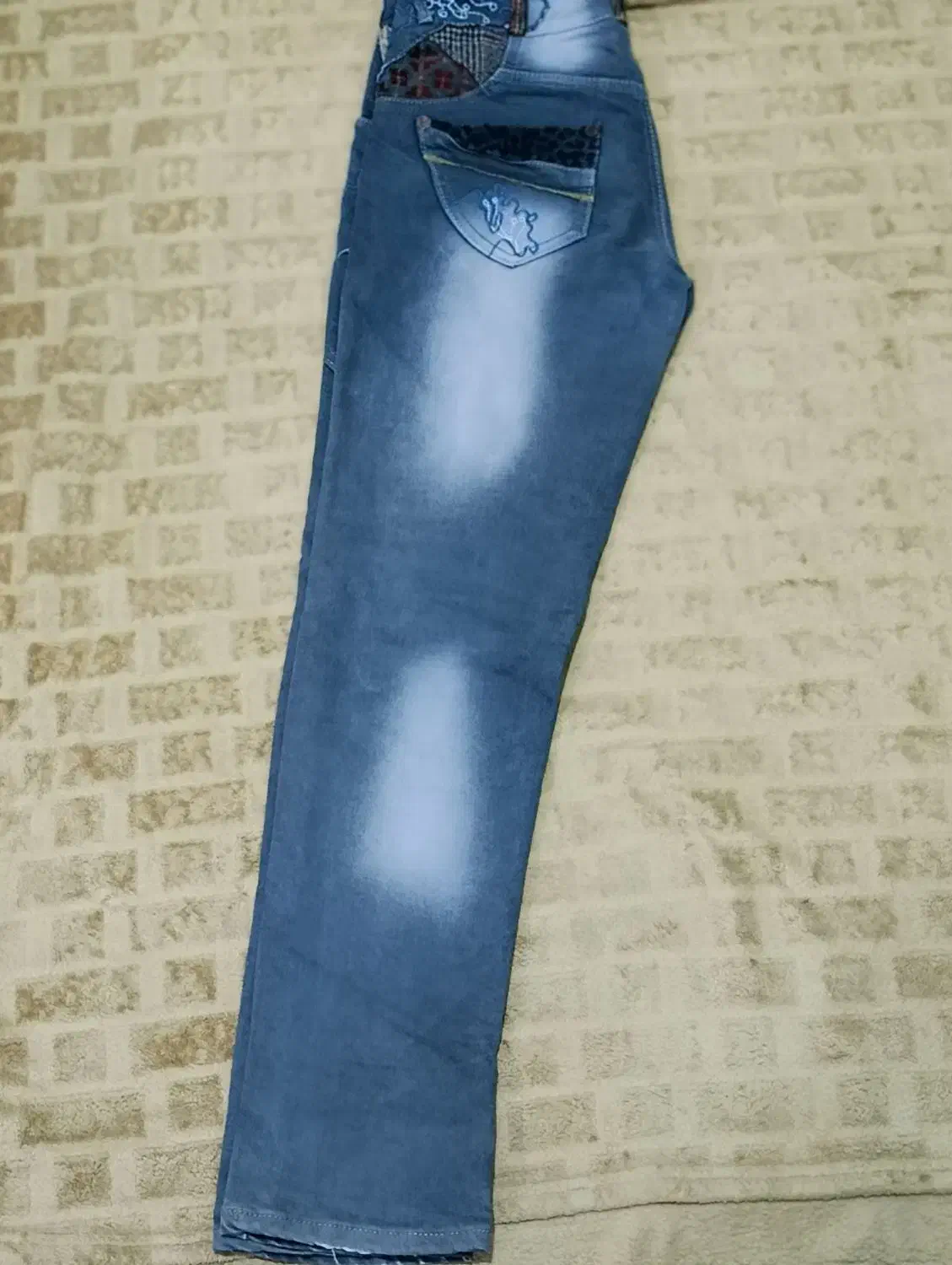 تعدادی لباس مانتو شلوار پیراهن شال و روسری|لباس|قدس, شهر‌قدس|دیوار