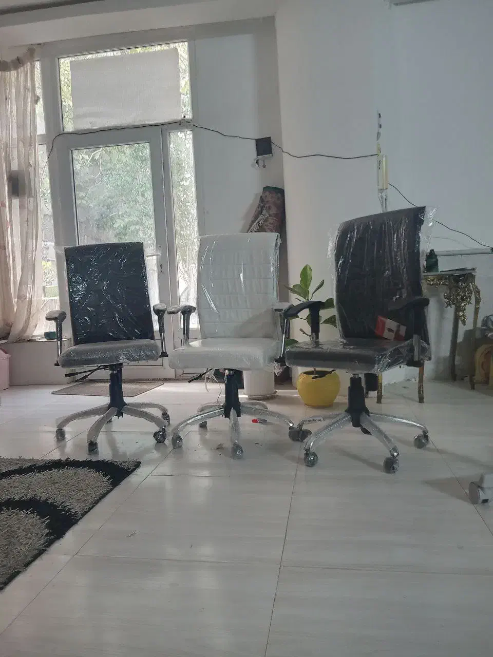 صندلی چرخدار|مبلمان اداری|نیشابور, شریعتی|دیوار