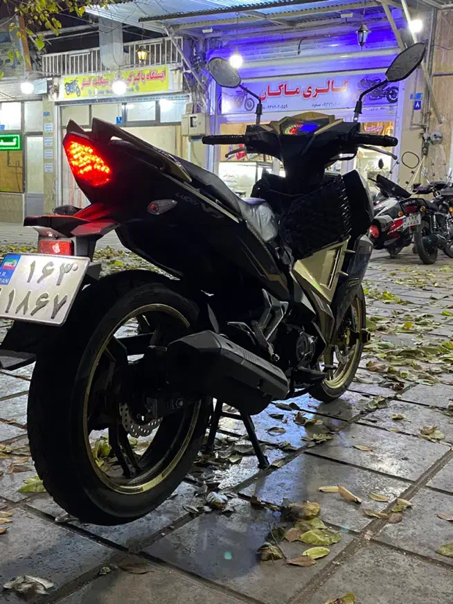 لاکی۱۸۵ ترقه|موتورسیکلت|تهران, کیانشهر|دیوار