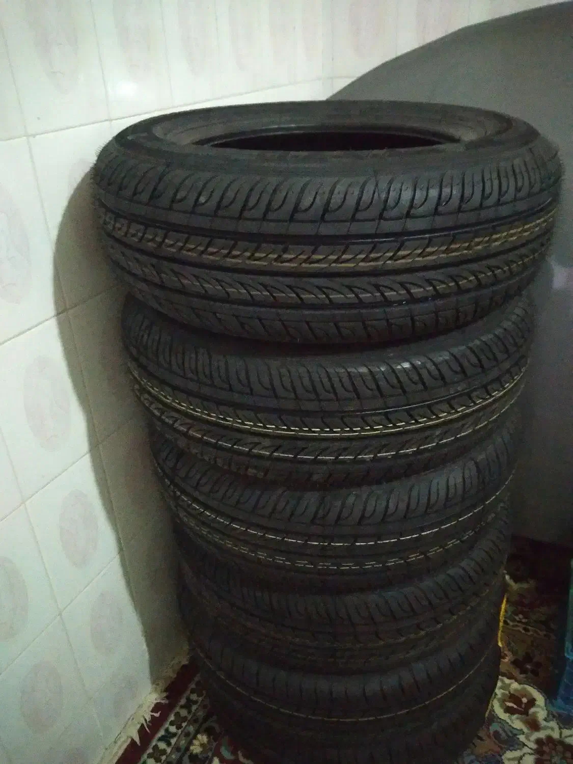 لاستیک یزد|قطعات یدکی و لوازم جانبی|سربیشه, |دیوار