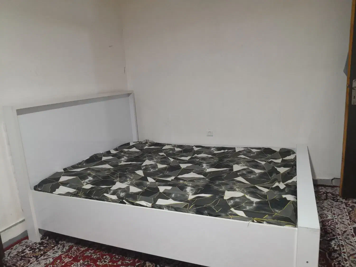 تخت وتشک|تخت و سرویس خواب|کوهدشت, |دیوار