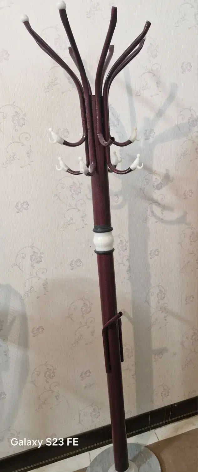 جالباسی|بندرخت و رخت‌آویز|نجف‌آباد, امام خمینی|دیوار