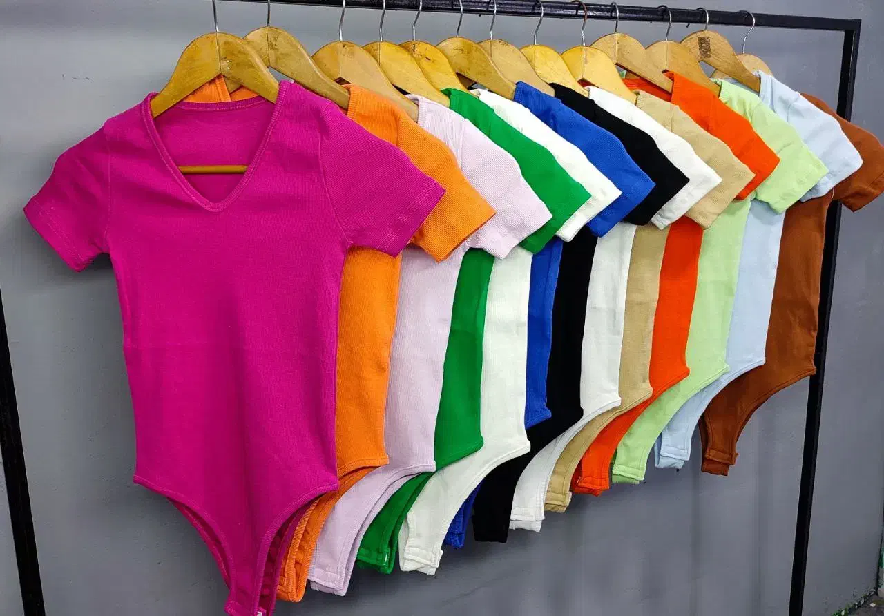 لباس زیر بادی|لباس|شیراز, شاهچراغ|دیوار