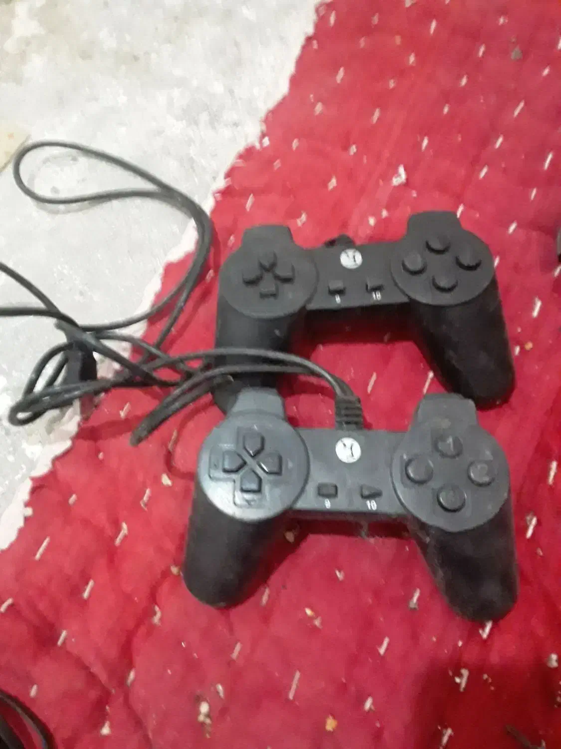 یک جفت دسته بازی سالم|کنسول، بازی ویدئویی و آنلاین|کاشان, لتحر|دیوار