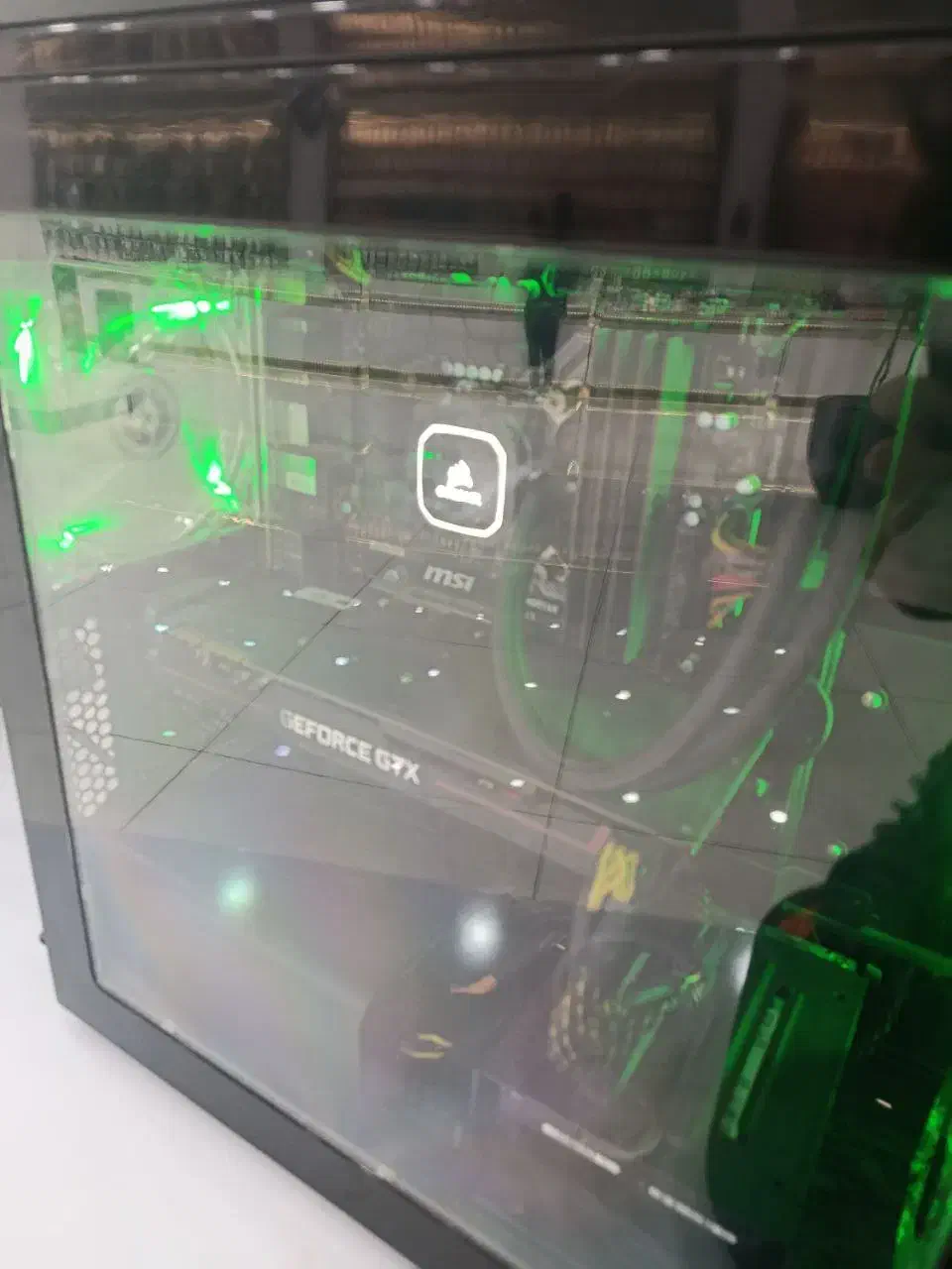 کیس گیمینگ|رایانه رومیزی|شاهین‌شهر, گزبرخوار|دیوار