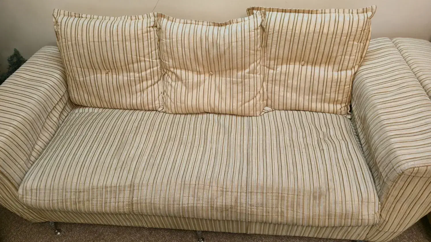 مبل ۷نفره|مبلمان خانگی و میز عسلی|بجنورد, |دیوار