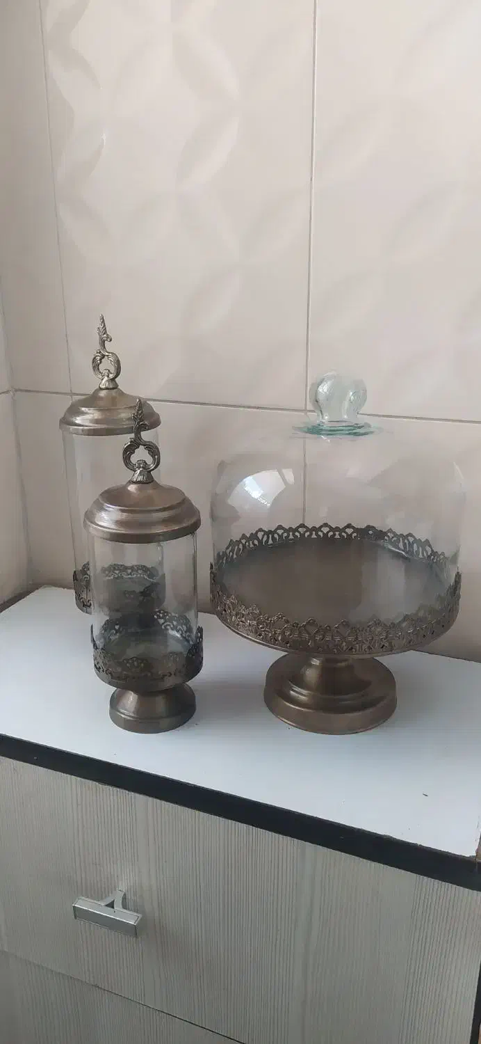 ظرف پایه دارکیک و بانگه|ظروف سرو و پذیرایی|قزوین, |دیوار