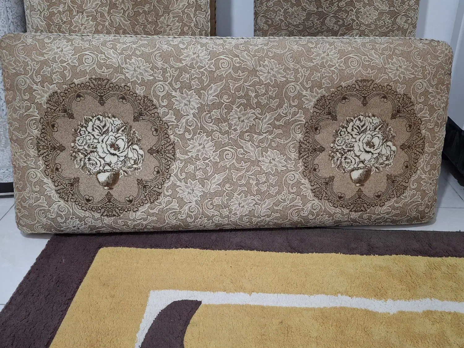 پشتی 4عدد یک رو|پشتی|اهواز, سپیدار|دیوار