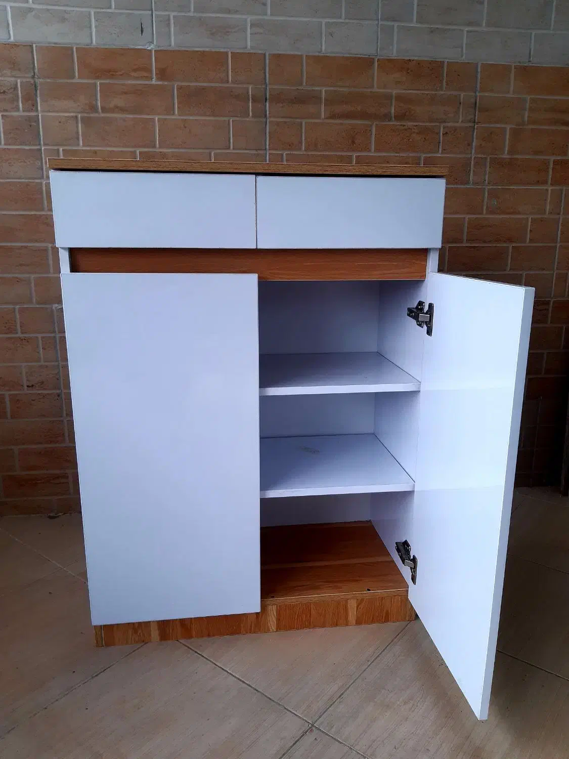 جاکفشی|جاکفشی، کمد، دراور|لنگرود, |دیوار