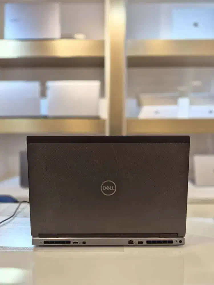 لپتاپ طراحی با 8گیگابایت گرافیک و 32 گیگ رم|رایانه همراه|شیراز, ملاصدرا|دیوار