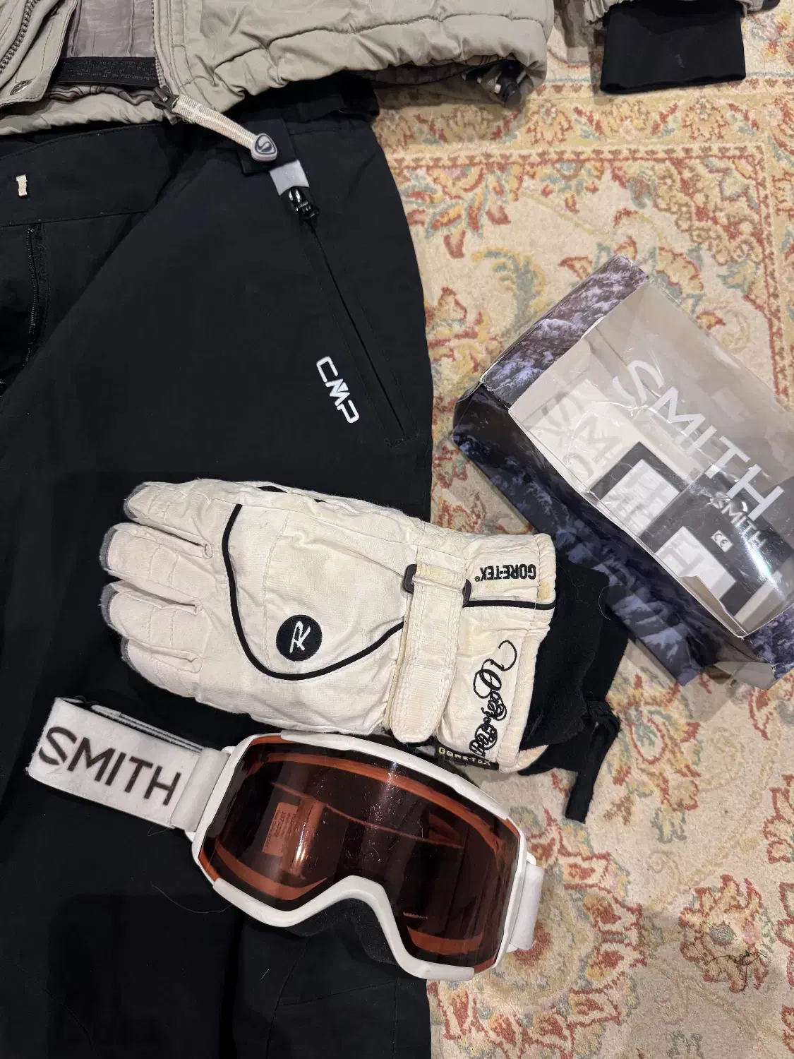 ست کامل اسکی سایز اسمال/مدیوم|ورزش‌های زمستانی|تهران, آزادشهر|دیوار