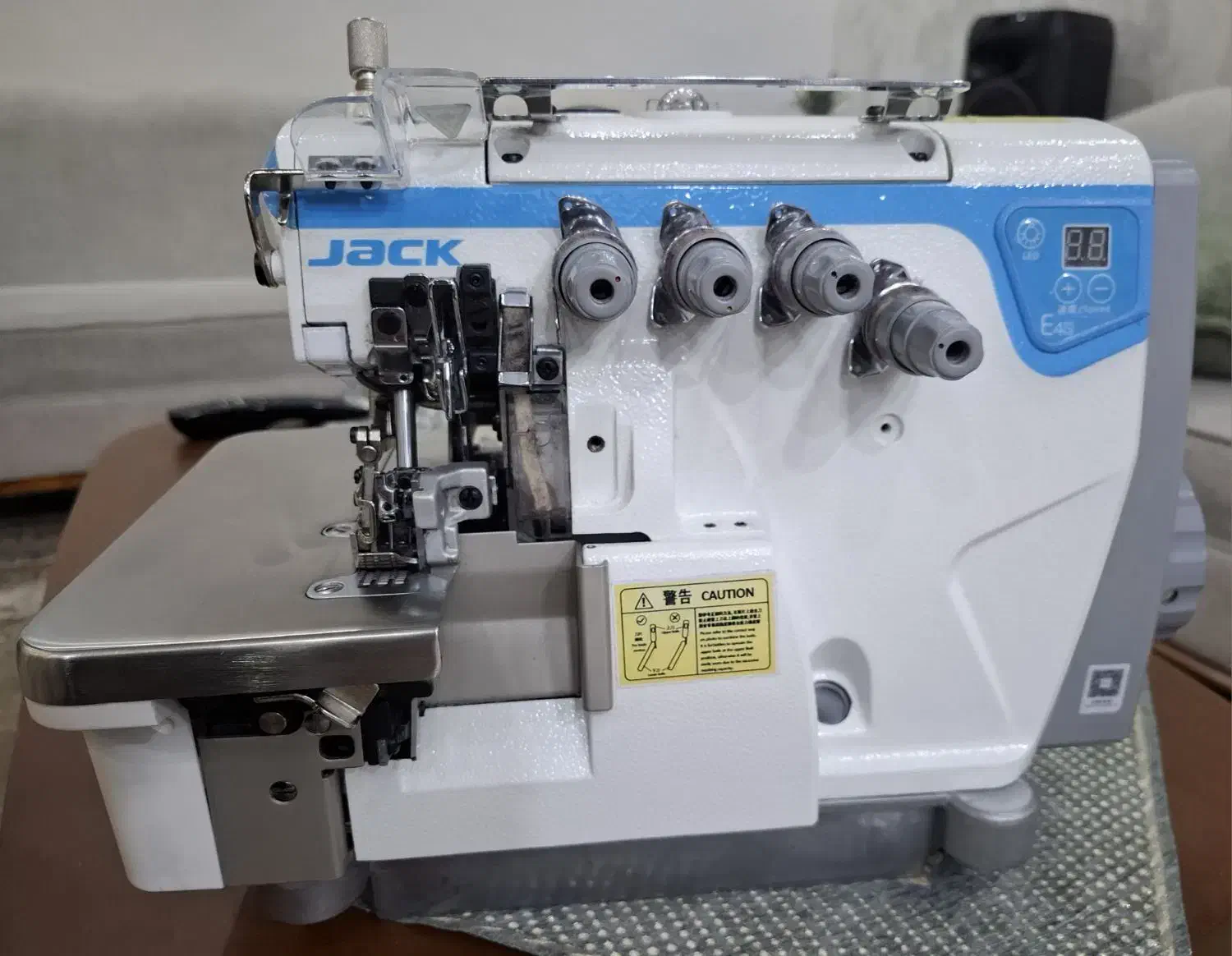 سردوز 5نخ مدل E4S|چرخ خیاطی و ریسندگی|قدس, شهر‌قدس|دیوار