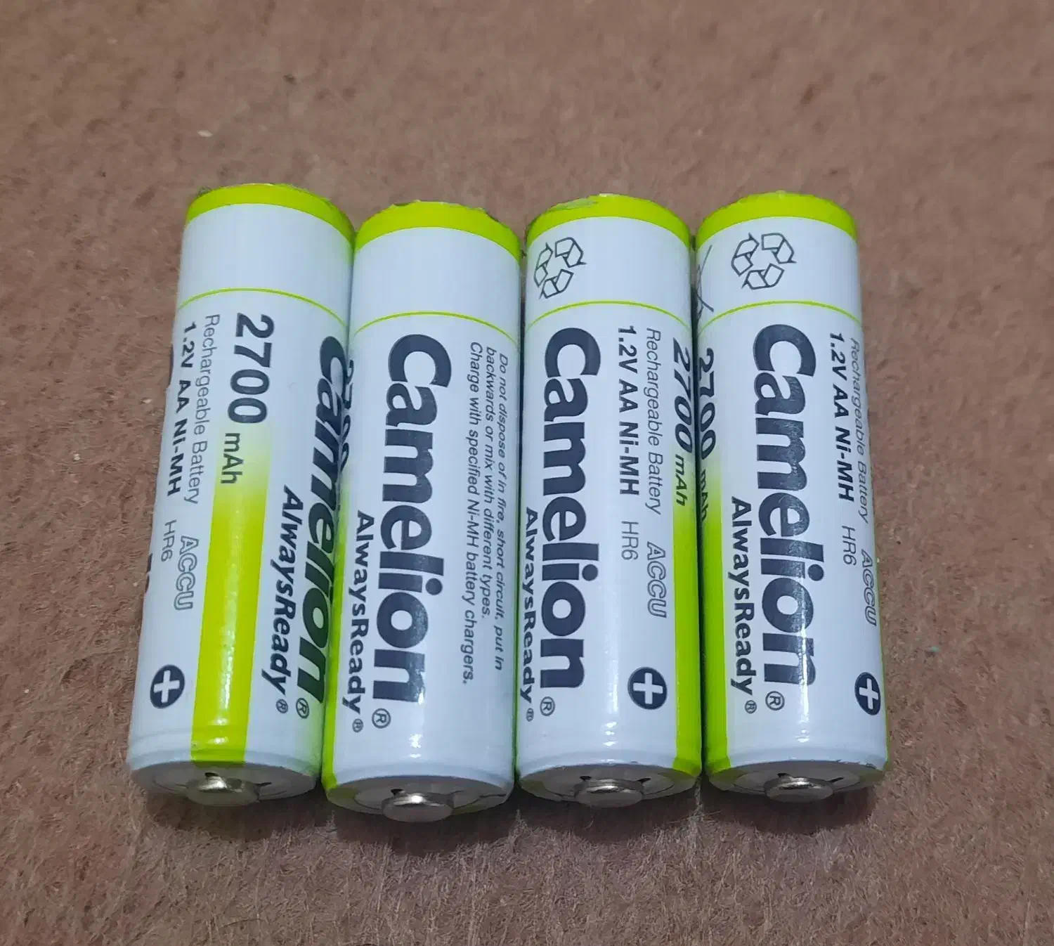 باتری قلمی شارژی کملیون ۲۷۰۰ میلی آمپر|لوازم جانبی موبایل و تبلت|قم, چهار مردان|دیوار