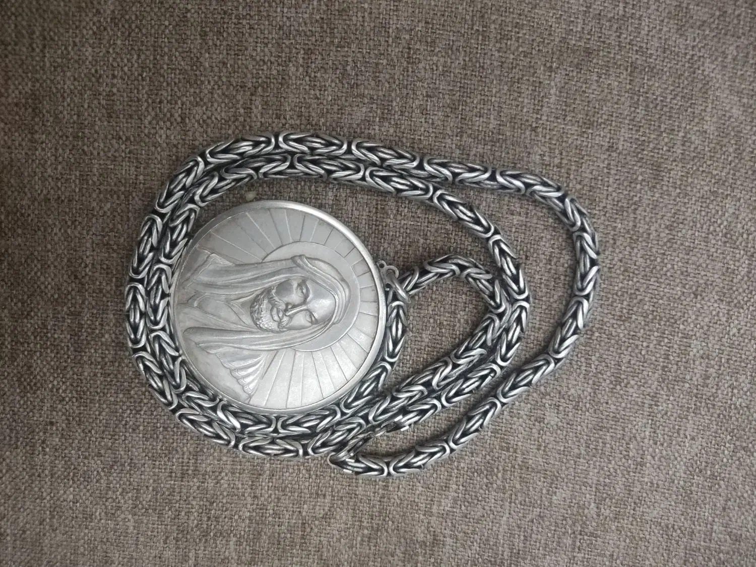 گردنبند نقره مردانه|جواهرات|اندیشه, اندیشه فاز ۳|دیوار