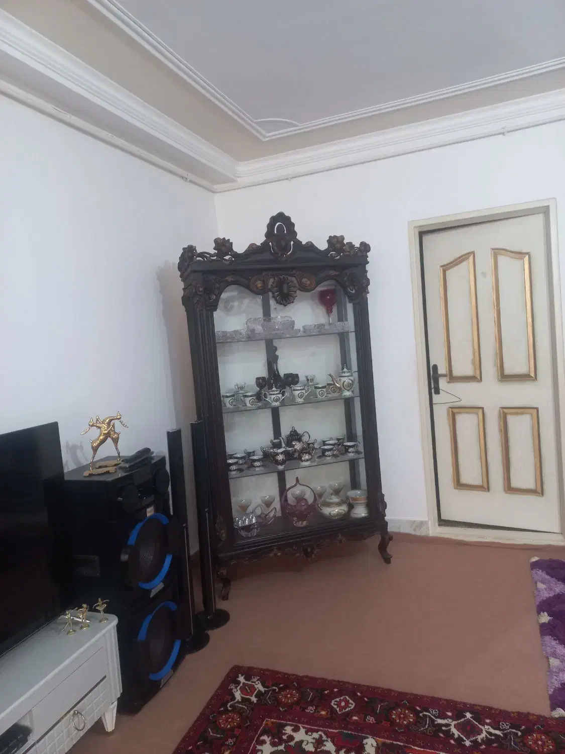 بوفه چوبی سایزبزرگ|بوفه، ویترین، کنسول|هشترود, |دیوار