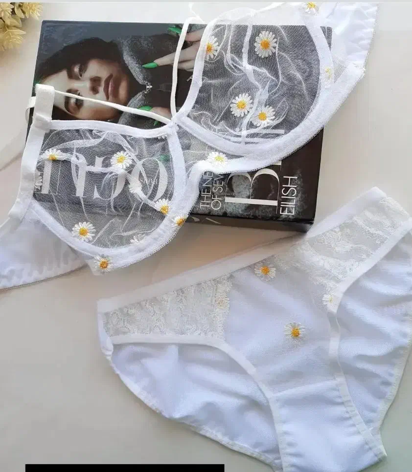 انواع ست|لباس|رشت, دیانتی|دیوار