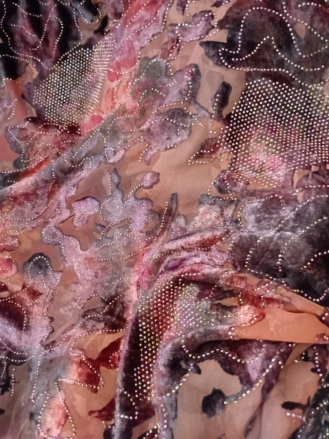 پارچه|لباس|سنقر, |دیوار