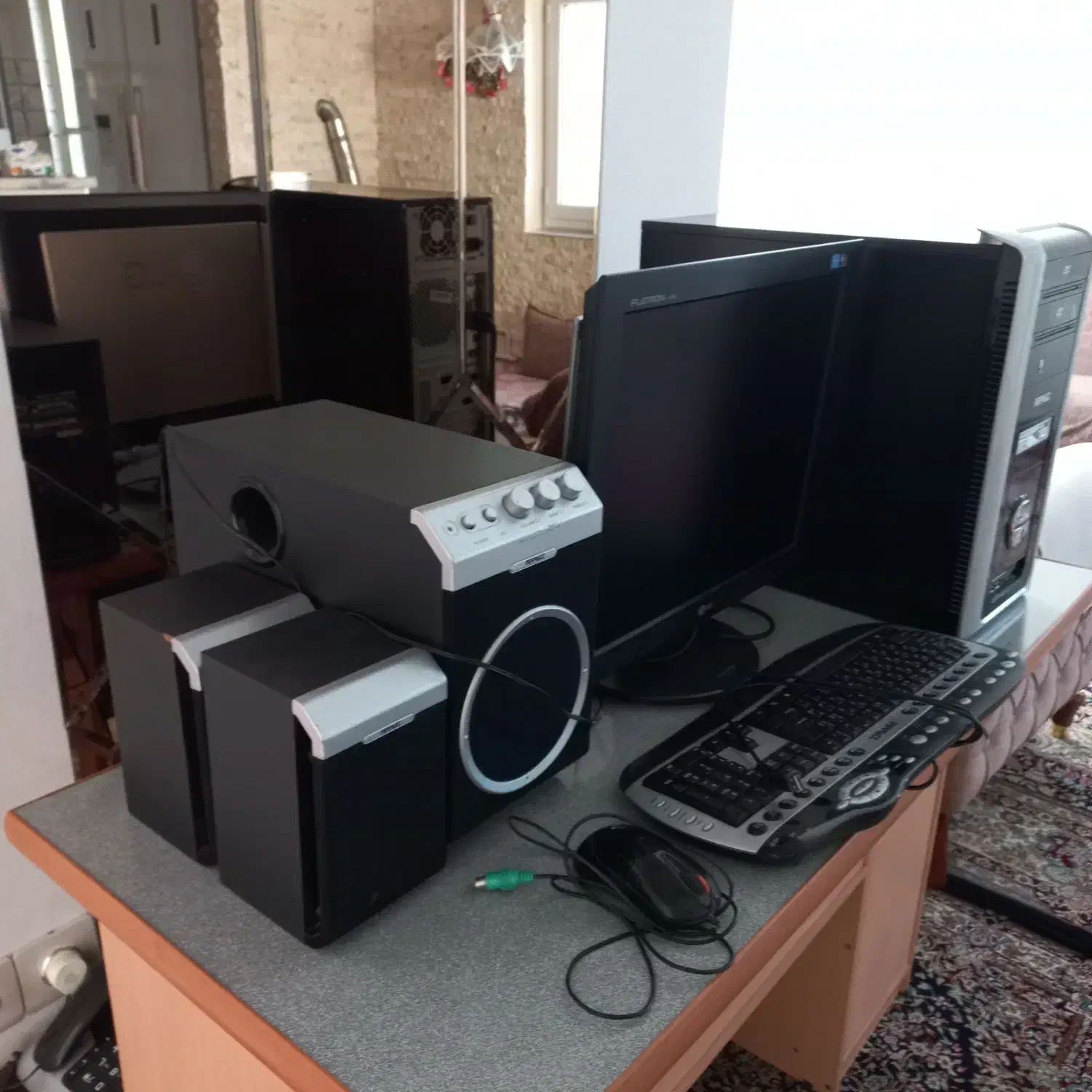 کامپیوتر میز صندلی|رایانه رومیزی|فردیس, شهرک ناز|دیوار