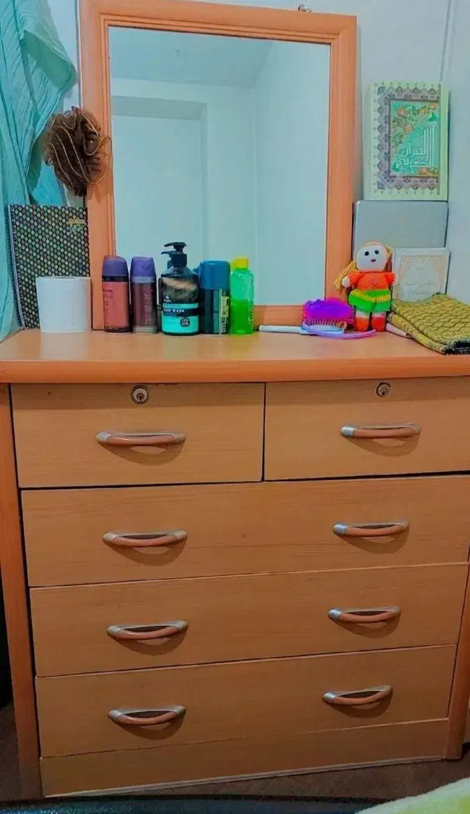 کمد و دراور|جاکفشی، کمد، دراور|خاوران, |دیوار