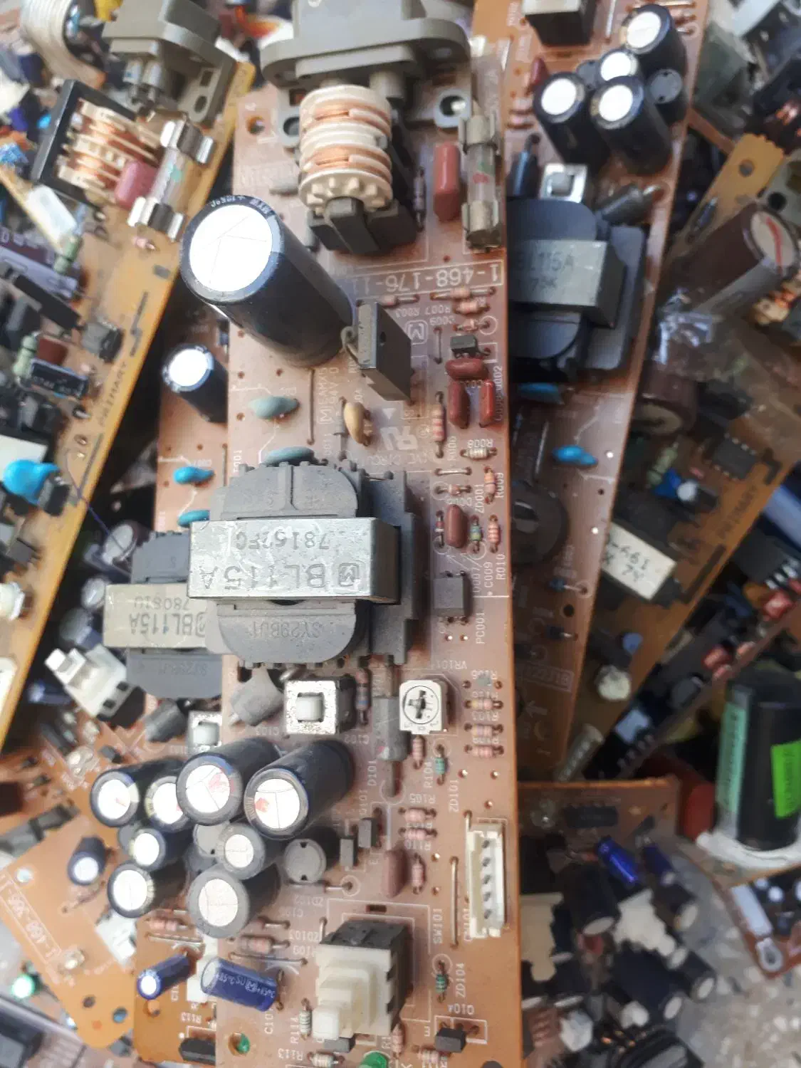 برد پاور حدودا ۸کیلو ضایعات|قطعات و لوازم جانبی رایانه|قرچک, زیبا شهر|دیوار