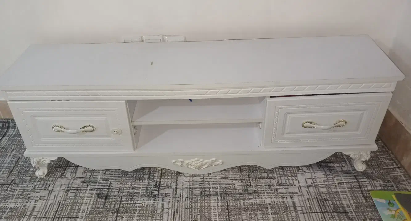 میز تلویزیون سفید|میز تلویزیون|محمدشهر, یزدیها|دیوار