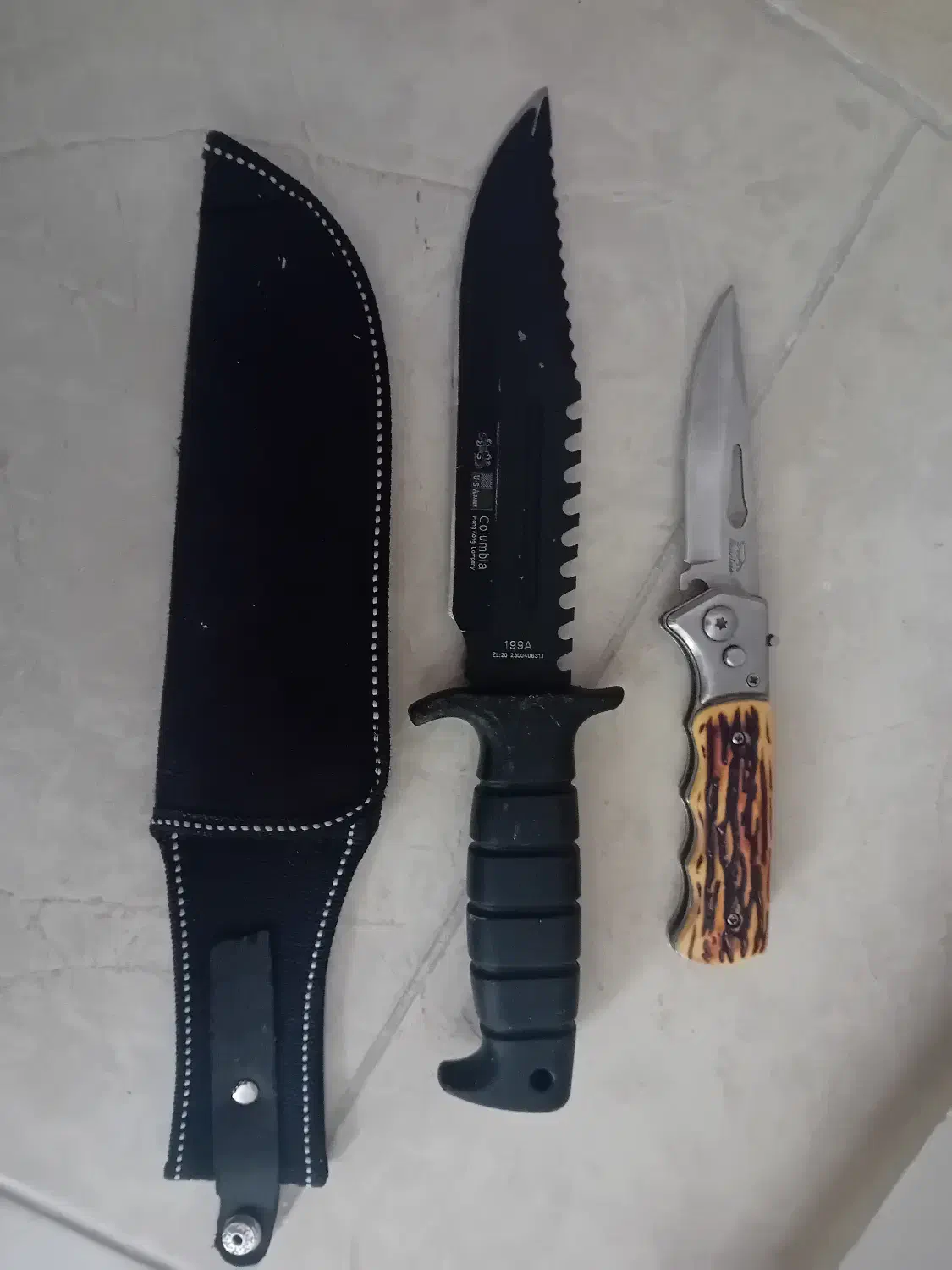 چاقو ضامت دار و چاقو شکاری جفتش با هم ۳ میلیون|کلکسیون اشیاء عتیقه|هشتگرد, شهرک راه آهن|دیوار