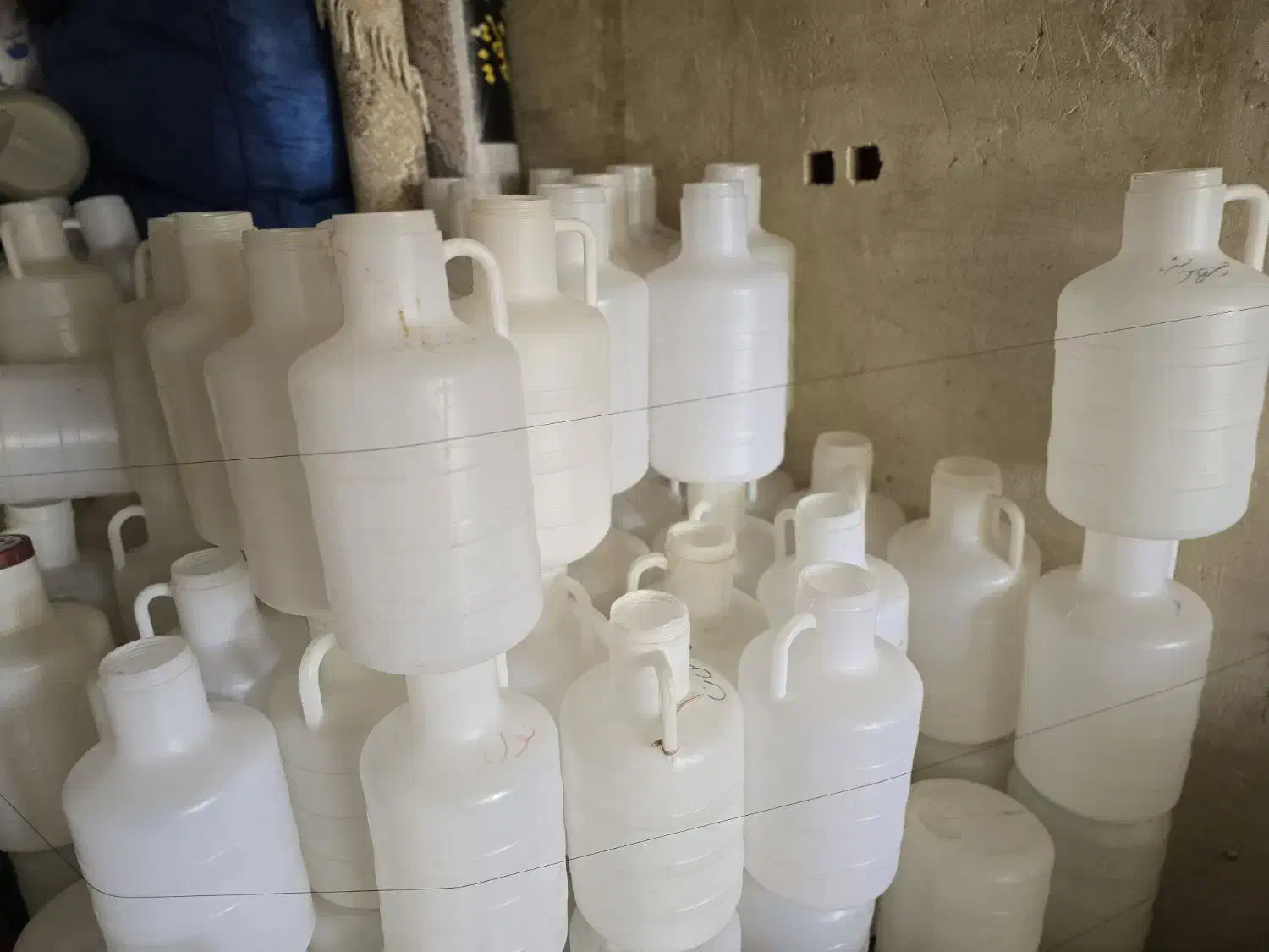 دبه خیارشور|ظروف نگهدارنده، پلاستیکی، یک‌بارمصرف|اردبیل, |دیوار