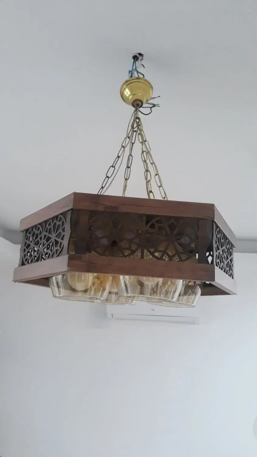 لوستر|لوستر و چراغ آویز|رشت, شهرک احمد خمینی|دیوار