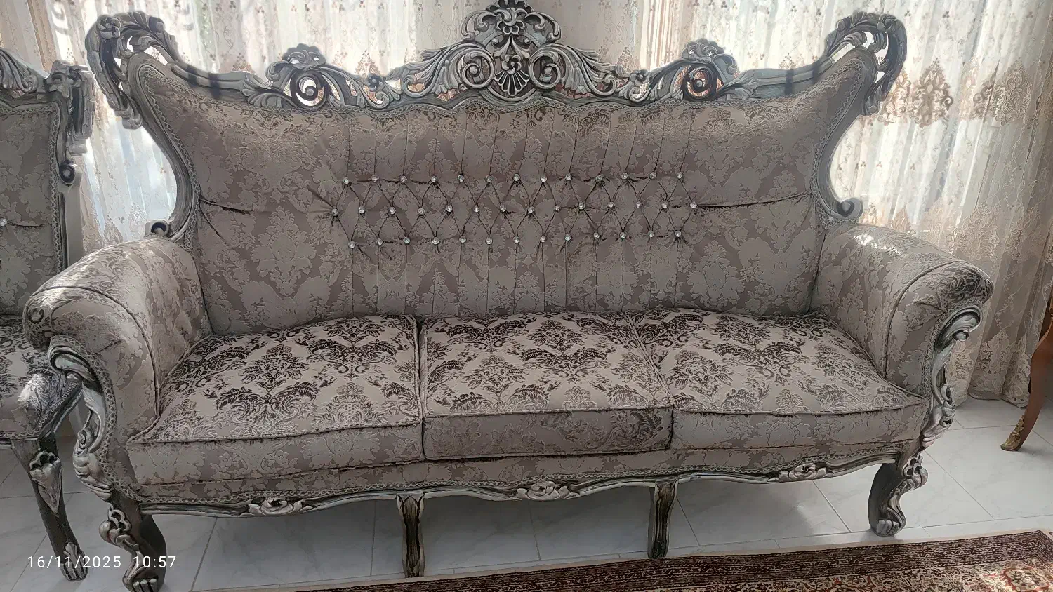 مبل نه نفره|مبلمان خانگی و میز عسلی|میانه, |دیوار