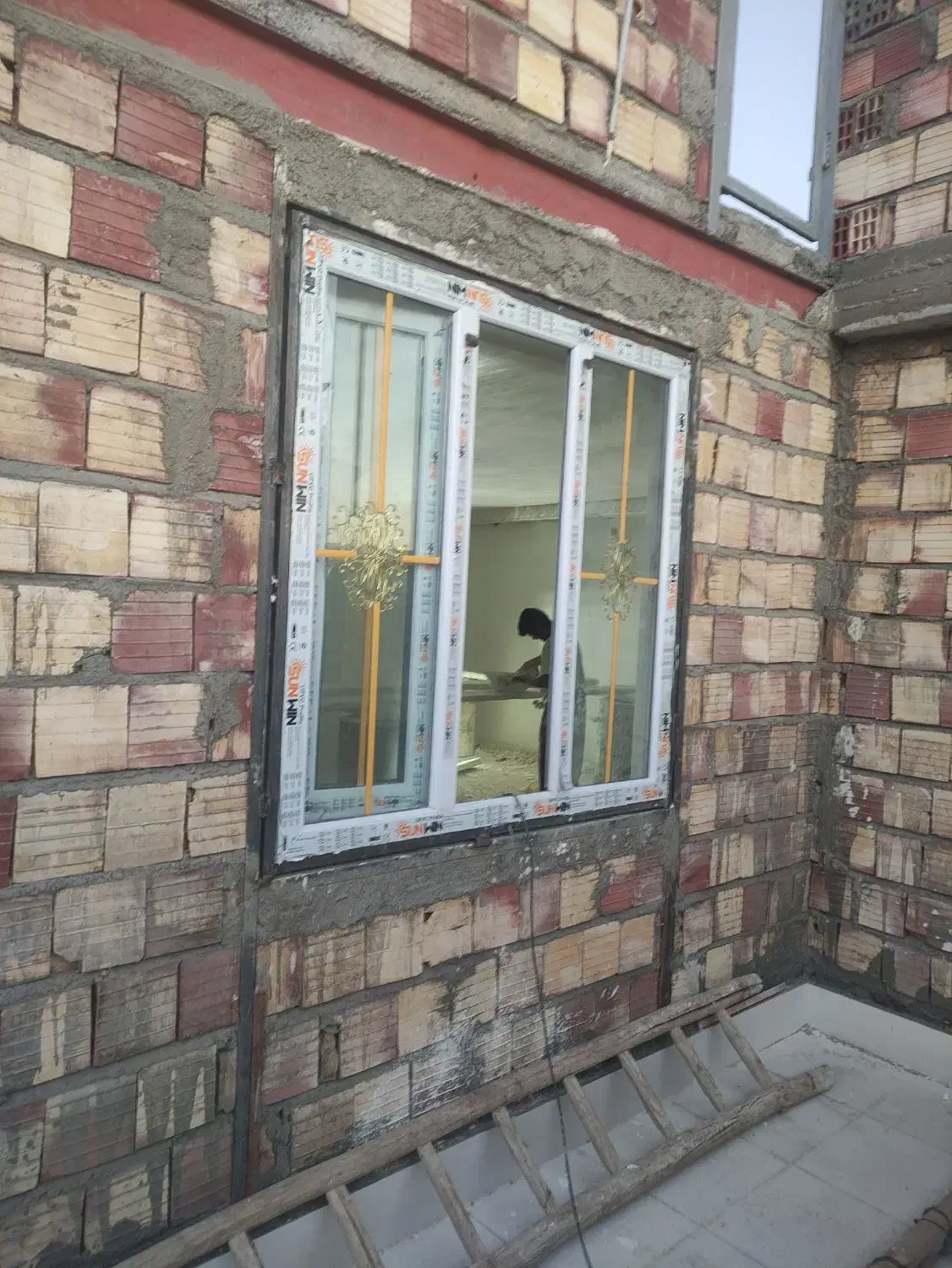 نصاب درب وپنجره دوجداره|خدمات پیشه و مهارت|زابل, |دیوار