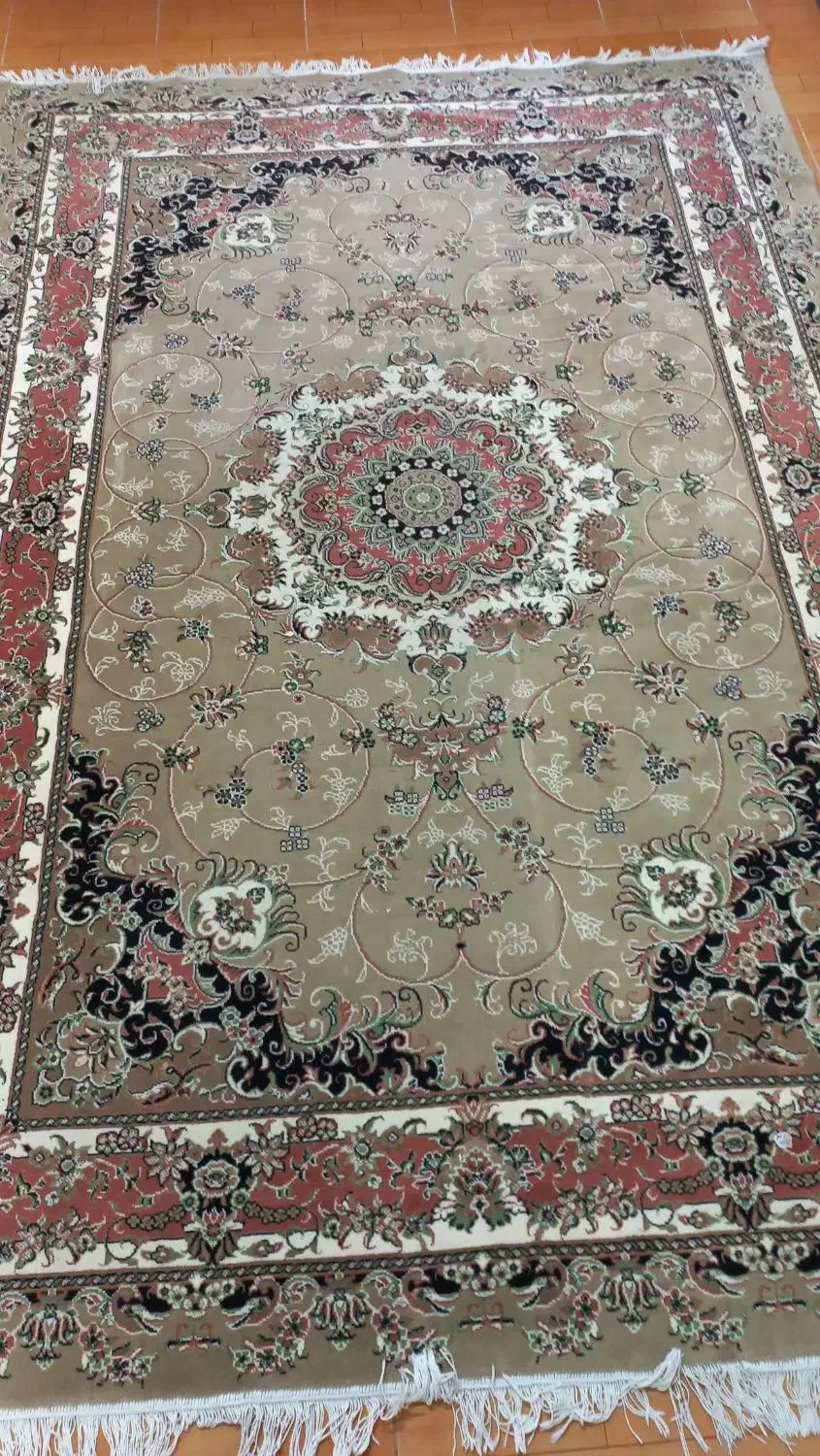 فرش ۶ متری کاملا سالم|فرش|رشت, نخودچر|دیوار