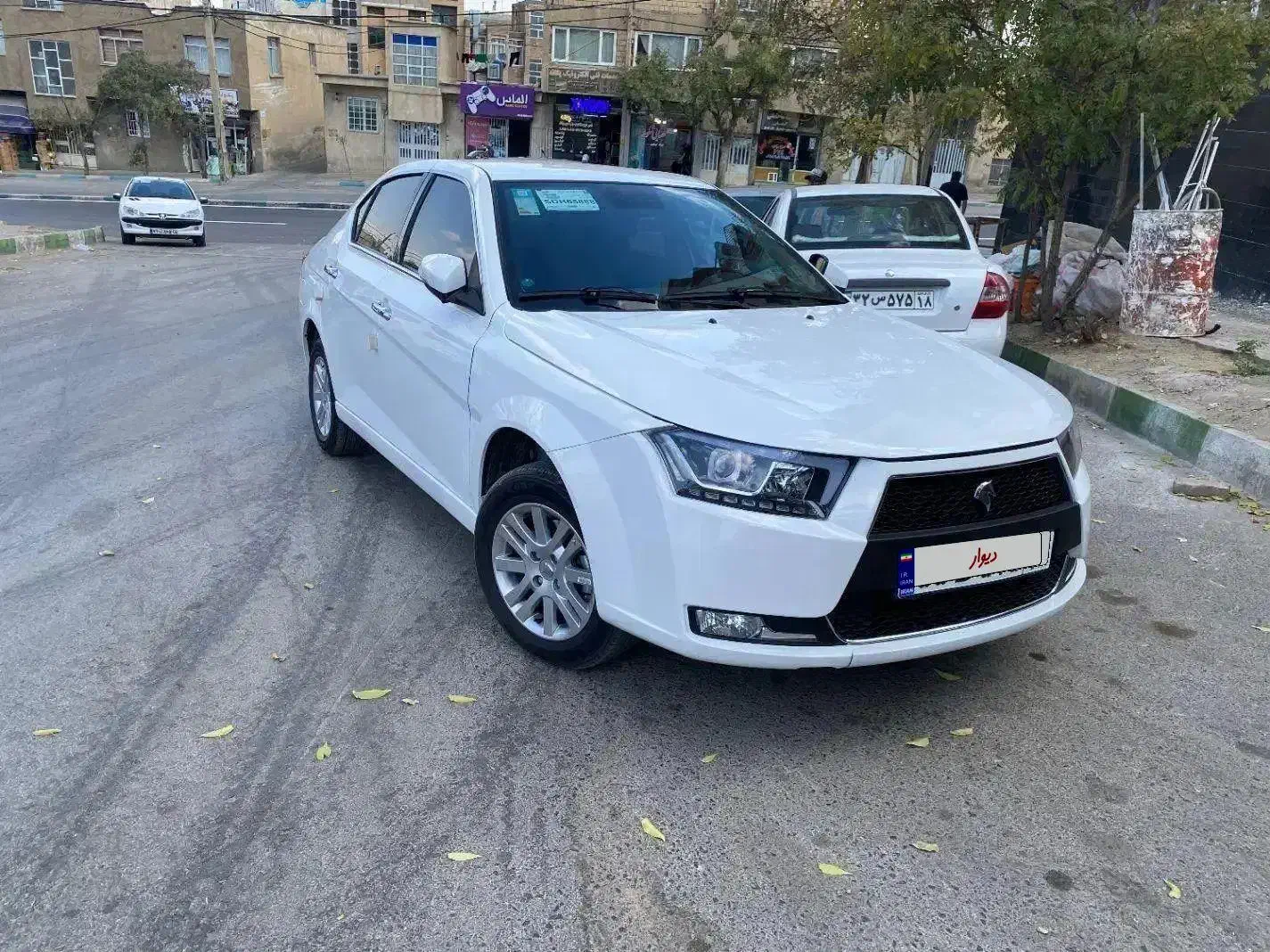 دنا پلاس ۶ دنده با رینگ مدل ۴۰۴|خودرو سواری و وانت|همدان, |دیوار