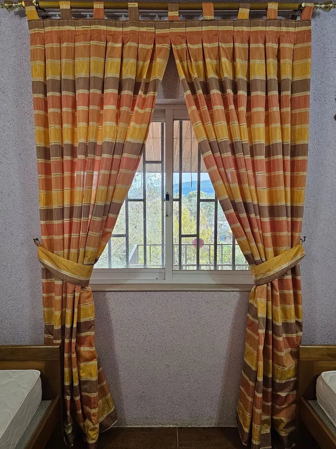 پرده اتاق|پرده، رانر، رومیزی|پایین هولار, |دیوار