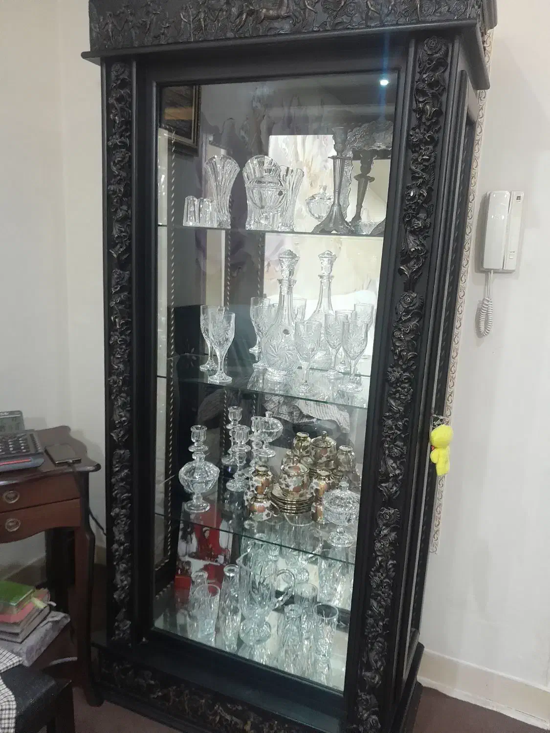 بوفه چوبی طرح هخامنشی|بوفه، ویترین، کنسول|تبریز, |دیوار