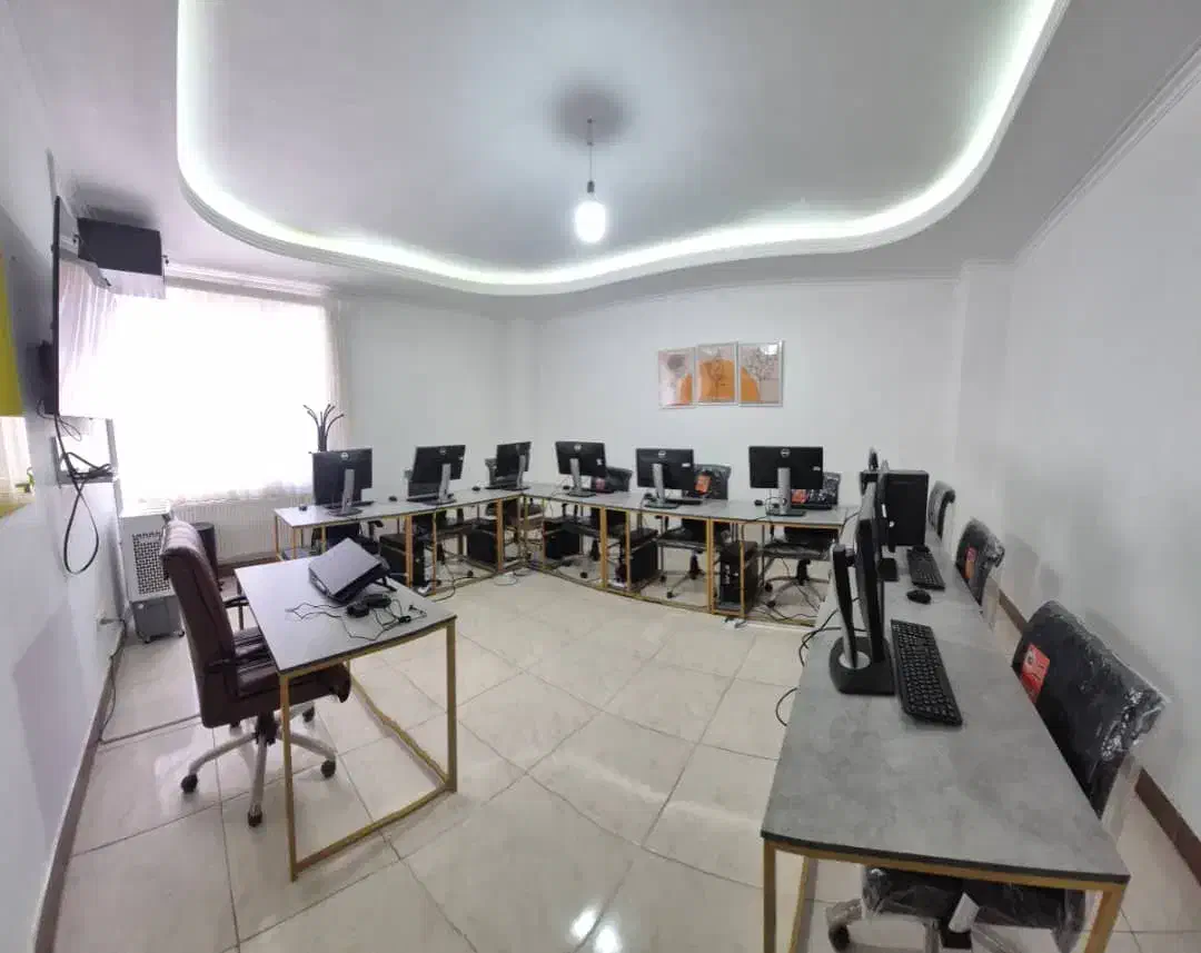 اجاره کلاس تمام تجهیز|اجارهٔ کوتاهمدت دفتر کار و فضای آموزشی|زنجان, |دیوار