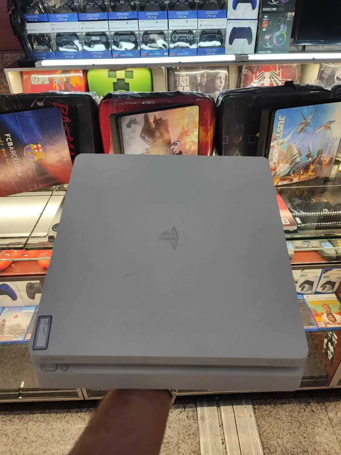 ps4|کنسول، بازی ویدئویی و آنلاین|شیراز, شهرک قمشه|دیوار