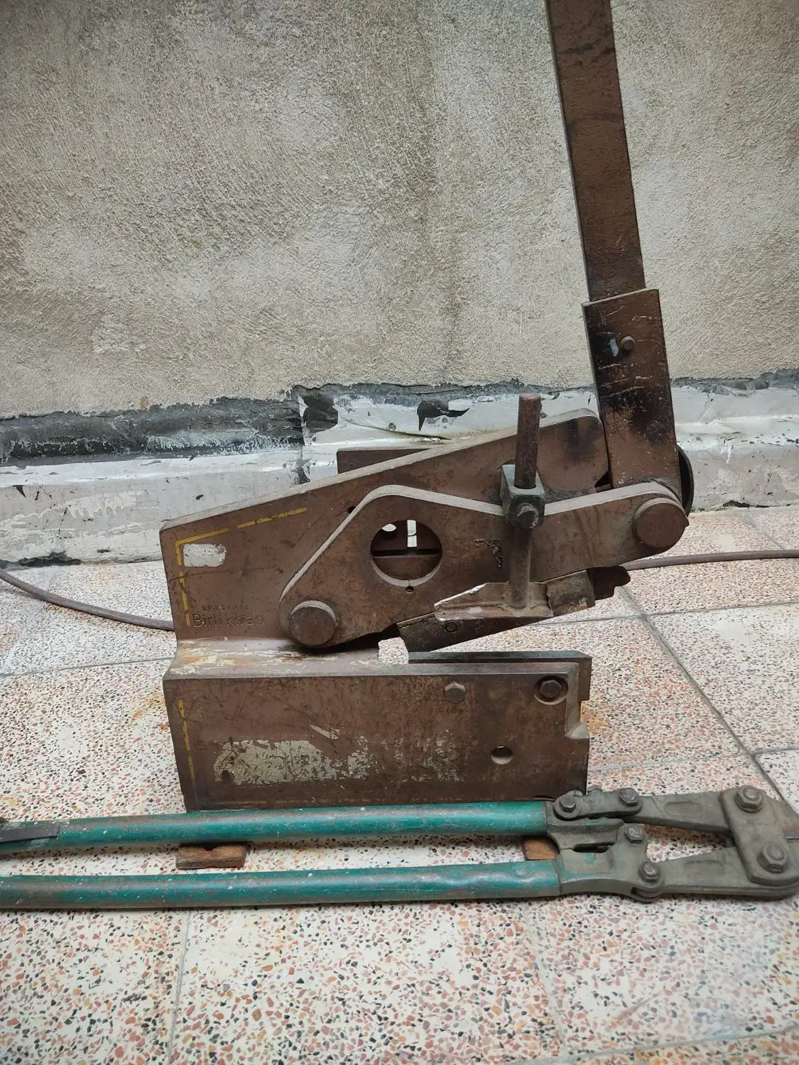 قیچی سایز بزرگ و میلگرد بر|ابزارآلات|تهران, شهرک شریعتی|دیوار