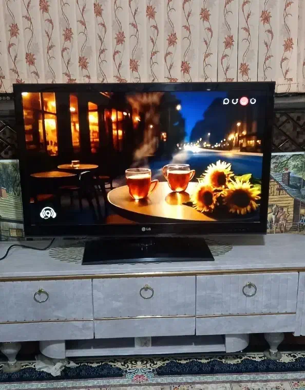 ۴۲ ال جی|تلویزیون و پروژکتور|کرمانشاه, |دیوار