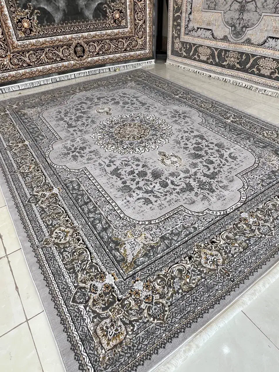 تعدادی فرش ۴/۶/۹تخفیفی|فرش|کرج, گوهردشت|دیوار